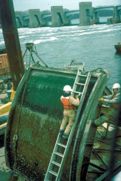 Tainter valve maintenance